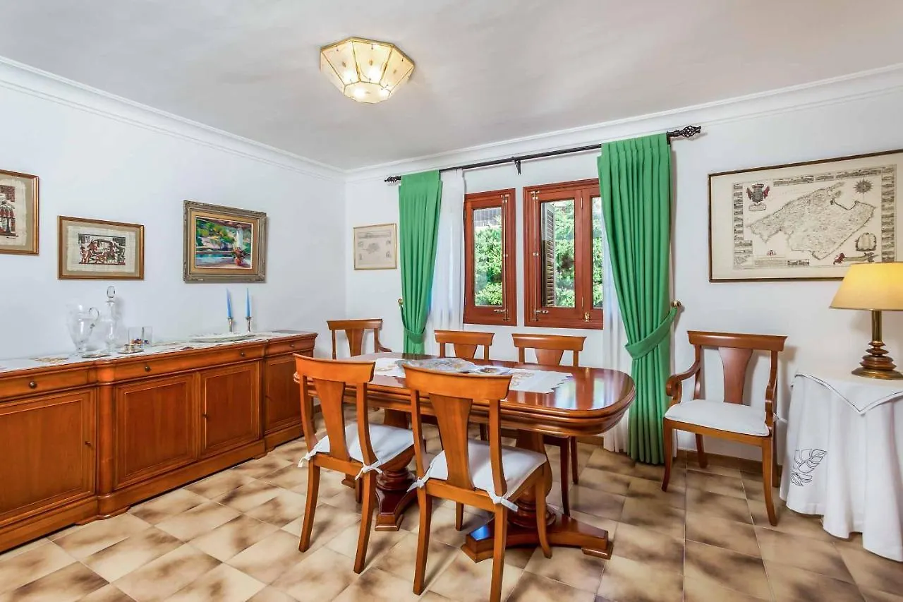Villa Voltor Cinco Pollenca Spain